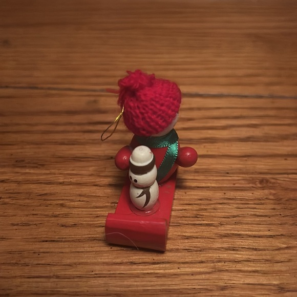 Four 4 piece bundle vintage Christmas ornaments - Picture 8 of 11